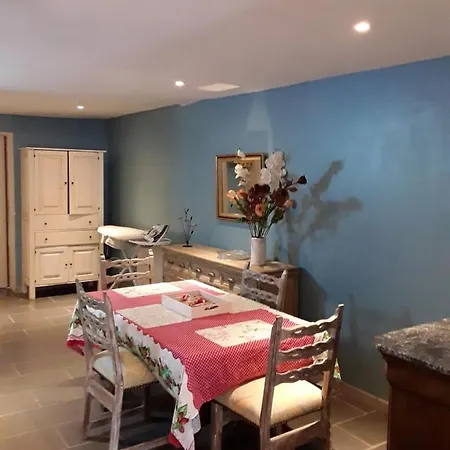 Studio Meuble Entier Proche De La Mer